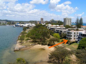 Mariner Cove 1 - Two Bedroom Apartment on Parkyn Parade Mooloolaba